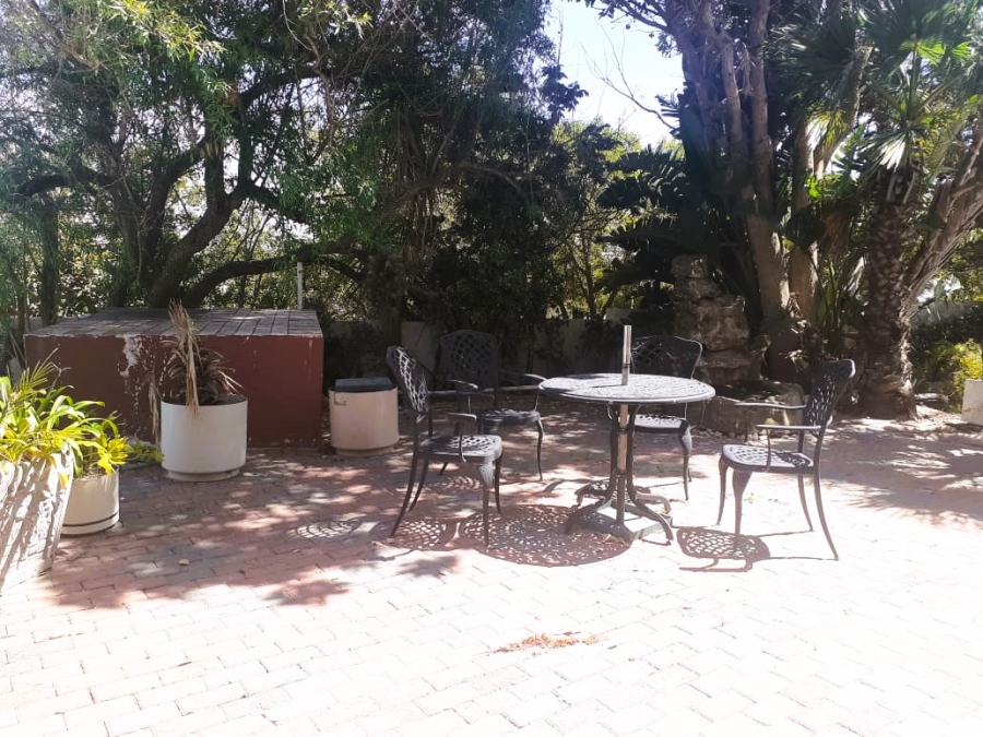 To Let 4 Bedroom Property for Rent in Country Club Western Cape